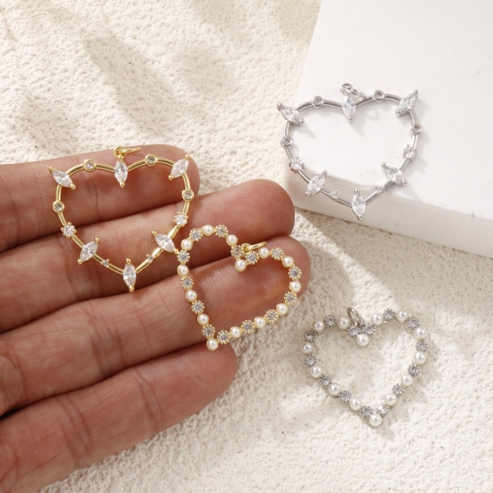 Image de 1 Pièce Breloques La Saint Valentin Respectueux de la Nature en Laiton Plaqué Or Véritable Cœur à Zircone Cubique Clair
