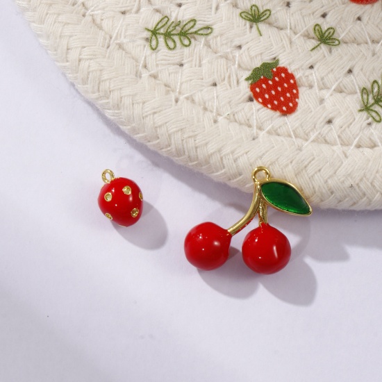 Immagine di 2 Pz Ottone Ciondoli Placcato Oro 18K Rosso Smalto Frutta