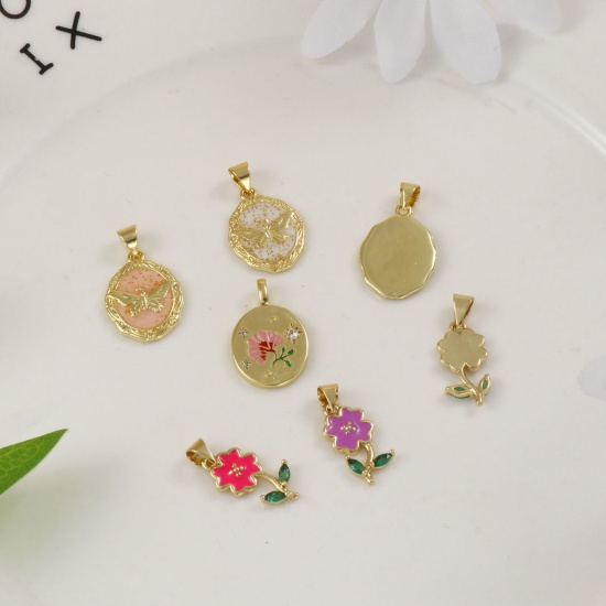 Imagen de 2 Unidades Latón Colgantes Chapado en Oro de 18K Multicolor Esmalte Flor Mariposa