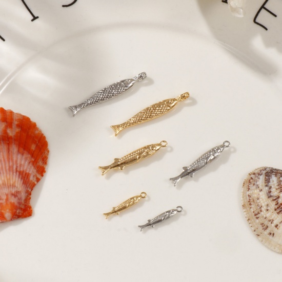 Image de 2 PCs Eco-friendly Brass Ocean Jewelry Charms Real Gold Plated Fish Animal 3D