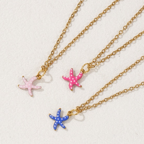 Immagine di 18K Vero Oro Placcato Catena a Cavo Stella di Mare Collana con Ciondolo, 304 Acciaio Inossidabile 45cm + 5cm, Per Donne, Polka Dot Smalto Squisito Gioielli Oceanici Regalo, Placcatura Sottovuoto PVD Ecologica, 1 Pz