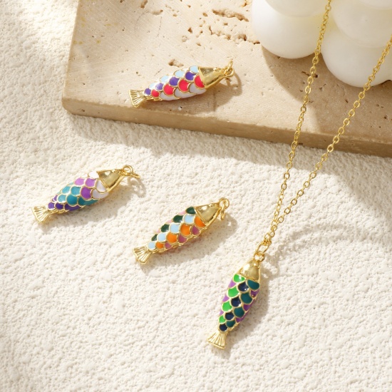 Image de 1 Pièce Pendentifs Bijoux d'Océan Respectueux de la Nature en Laiton Plaqué Or Véritable 18K Multicolore Émail Poisson 3D 3.2cm x 0.8cm