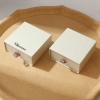 Image de 1 Pièce Boîte-Cadeau à Bijoux à Tiroir Coulissant en Papier Carré Crème 8cm x 8cm x 3.6cm