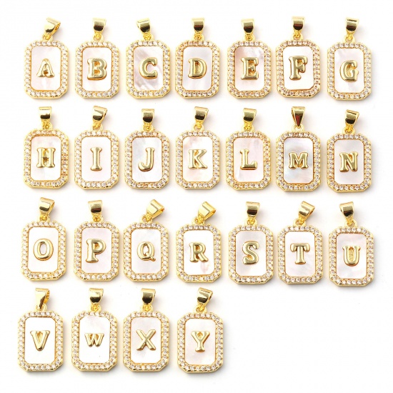 1 個 天然シェル & 真鍮 チャーム ペンダント 18Kゴールドメッキ 白 八辺形 キャピタルレター 文字「 A-Z 」 マイクロパヴェ クリア ジルコン 23mm x 12mm、 の画像