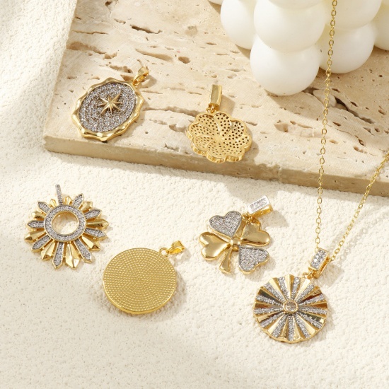 Brass Charms 18K Gold Plated & Platinum Plated Two Tone Clear Cubic Zirconia の画像
