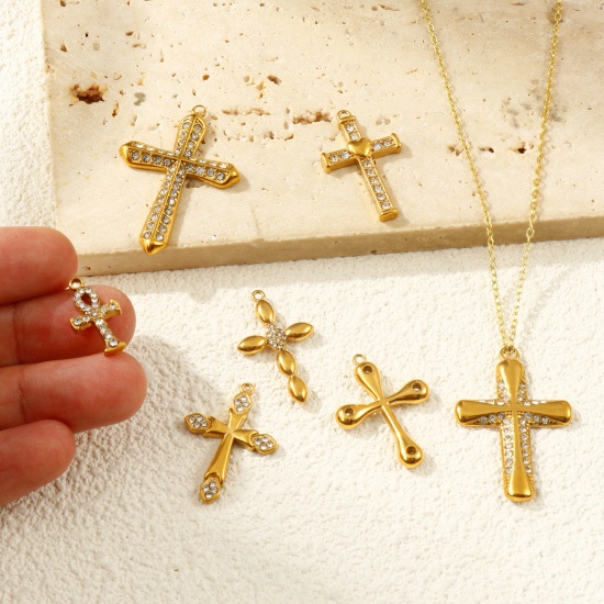 Immagine di 1 Pz Placcatura Sottovuoto PVD Ecologica 304 Acciaio Inossidabile Religione Ciondoli 18K Vero Oro Placcato Croce Trasparente Strass