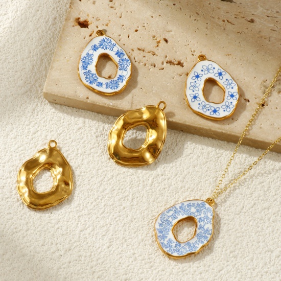 Immagine di 2 Pz Placcatura Sottovuoto PVD Ecologica 304 Acciaio Inossidabile Ciondoli Pendenti 18K Vero Oro Placcato Blu Goccia Fiore Stampato 3.5cm x 2.5cm