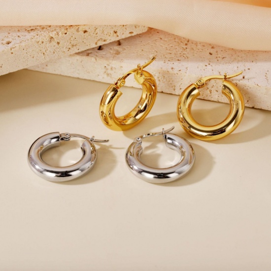 Imagen de 1 Pair Eco-friendly Stylish Exquisite Multicolor 304 Stainless Steel C Shaped Hoop Earrings For Women Gift