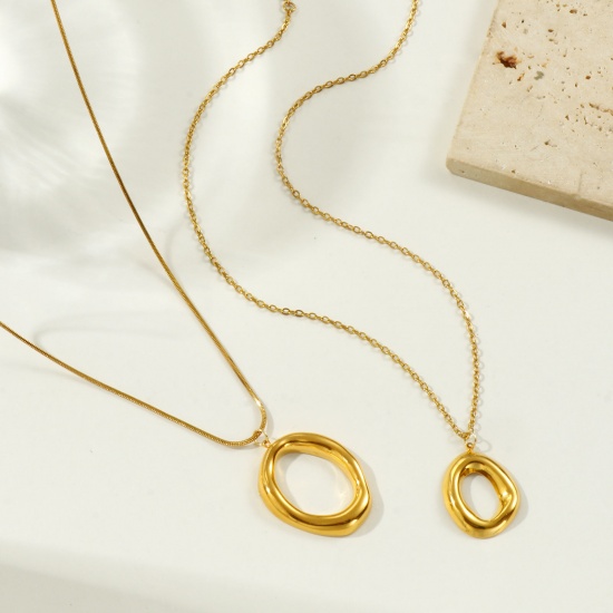 Picture of Wholesale Oval Pendant Charm Necklace, 18K Real Gold Plated 304 Stainless Steel Women's Eco-friendly PVD Vacuum Plating Waterproof Anti-Tarnish Hypoallergenic Exquisite Stylish Gift Jewelry For Retailer, 45cm(17.7") + 5cm(2") long, 1 Piece