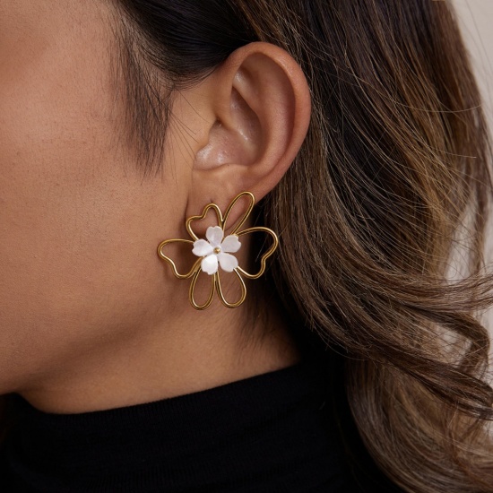 Picture of 1 Pair Eco-friendly PVD Vacuum Plating Stylish Exquisite 18K Gold Plated 304 Stainless Steel Imitation Pearl Ear Post Stud Earrings For Women Gift