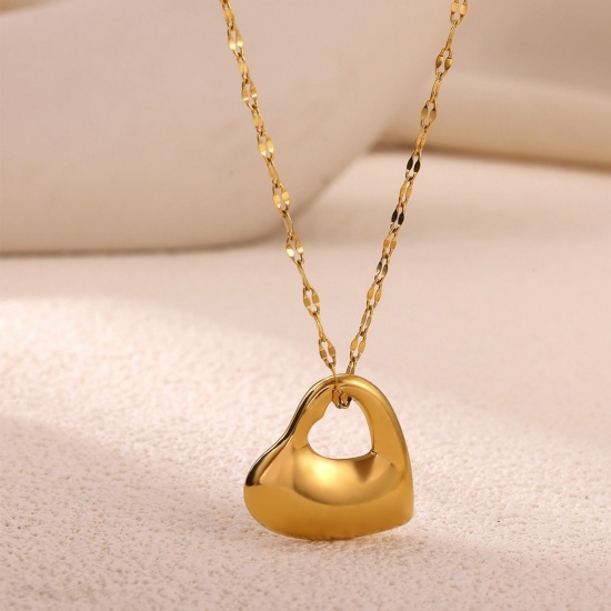 Изображение Multicolor Heart Pendant Charm Necklace, 304 Stainless Steel For Women, Valentine's Day Stylish Gift, Eco-friendly, 1 Piece