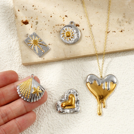 Picture of Eco-friendly PVD Vacuum Plating Waterproof Anti-Tarnish Hypoallergenic 304 Stainless Steel Charms 18K Real Gold Plated & Silver Tone Two Tone