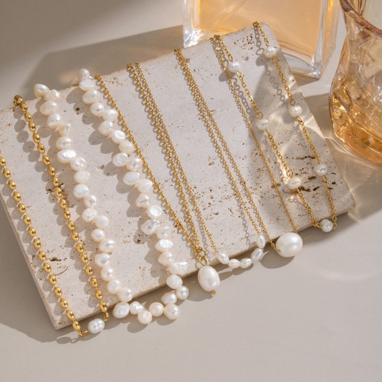 Picture of Wholesale Pendant Charm Necklace, 18K Gold Plated 304 Stainless Steel & Natural Pearl, Women's Vacuum Plating Exquisite Stylish Gift Jewelry For Retailer, 1 Piece