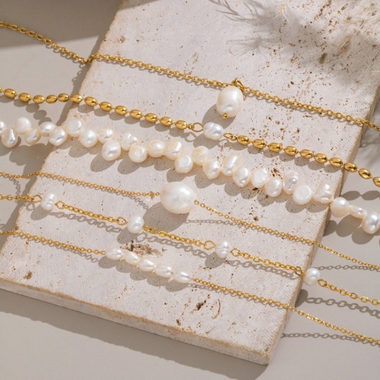 Picture of Wholesale Pendant Charm Necklace, 18K Gold Plated 304 Stainless Steel & Natural Pearl, Women's Vacuum Plating Exquisite Stylish Gift Jewelry For Retailer, 1 Piece