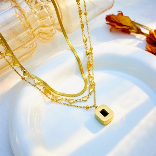 Image de Collier à Breloques En Gros Plaqué Or 18K en 304 Acier Inoxydable, Multicouche aux Femmes Revêtement sous Vide PVD Respectueux de l'Environnement Exquis À la Mode Cadeau Bijoux pour Détaillants 1 Pièce