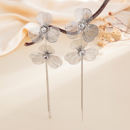 Picture of Wholesale Stylish Dainty Earrings, Gingko Leaf Tassel Brass, Women's Gift Jewelry Supply