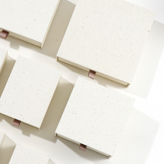 Picture of Paper Pull-Out Drawer Jewelry Gift Box Beige