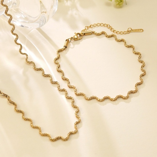 Picture of Wholesale Wave Link Chain Necklace & Bracelet, 18K Gold Plated 304 Stainless Steel, Women's Eco-friendly PVD Vacuum Plating Stylish Dainty Gift Jewelry For Retailer 1 Piece