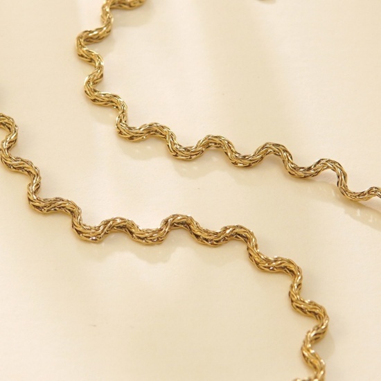 Picture of Wholesale Wave Link Chain Necklace & Bracelet, 18K Gold Plated 304 Stainless Steel, Women's Eco-friendly PVD Vacuum Plating Stylish Dainty Gift Jewelry For Retailer 1 Piece