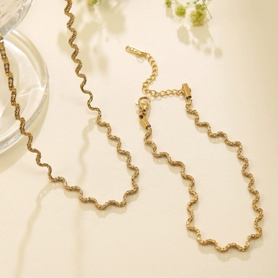 Picture of Wholesale Wave Link Chain Necklace & Bracelet, 18K Gold Plated 304 Stainless Steel, Women's Eco-friendly PVD Vacuum Plating Stylish Dainty Gift Jewelry For Retailer 1 Piece
