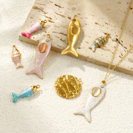 Picture of Eco-friendly PVD Vacuum Plating Waterproof Anti-Tarnish Hypoallergenic 304 Stainless Steel Ocean Jewelry Charms 18K Real Gold Plated Enamel Fish Animal