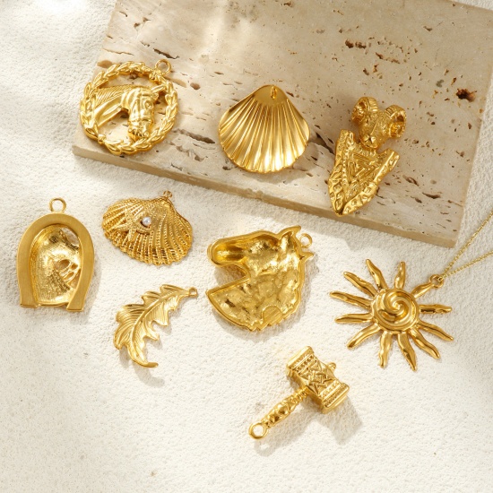 Picture of Eco-friendly PVD Vacuum Plating Waterproof Anti-Tarnish Hypoallergenic 304 Stainless Steel Charms 18K Real Gold Plated