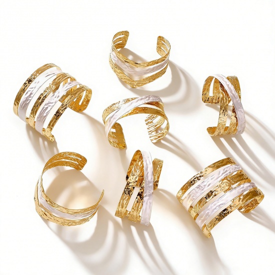 Immagine di Bianco Smalto 304 Acciaio Inossidabile Aprire Braccialetti All'Ingrosso, Placcato Oro 18K Placcatura Sottovuoto PVD, Donne Squisito Elegante Regalo Fornitura di Gioielli, 1 Pz