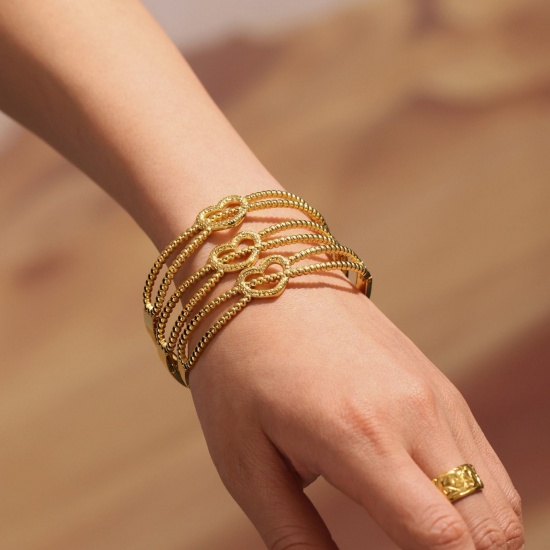 Picture of Wholesale Heart 304 Stainless Steel Bangles Bracelets, PVD Vacuum Plating, Women's Valentine's Day Stylish Gift Jewelry Supply, 6.1cm Dia.