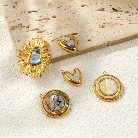 Picture of Eco-friendly PVD Waterproof Anti-Tarnish Hypoallergenic 304 Stainless Steel & Natural Shell Charms Wholesale 18K Real Gold Plated Round Disc Heart
