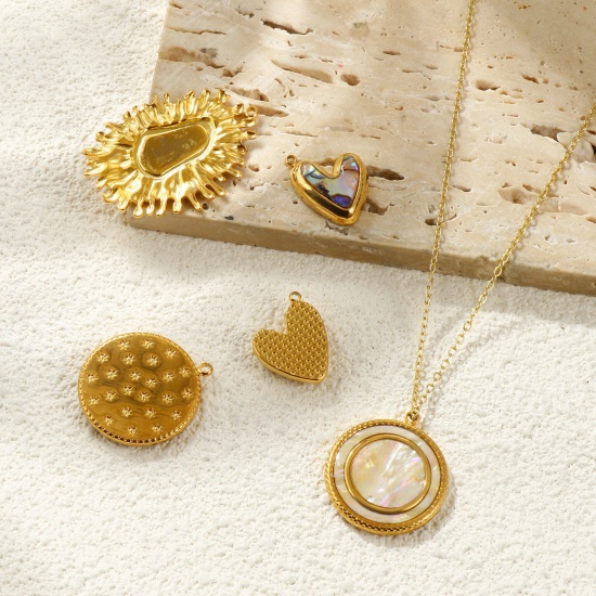 Picture of Eco-friendly PVD Waterproof Anti-Tarnish Hypoallergenic 304 Stainless Steel & Natural Shell Charms Wholesale 18K Real Gold Plated Round Disc Heart