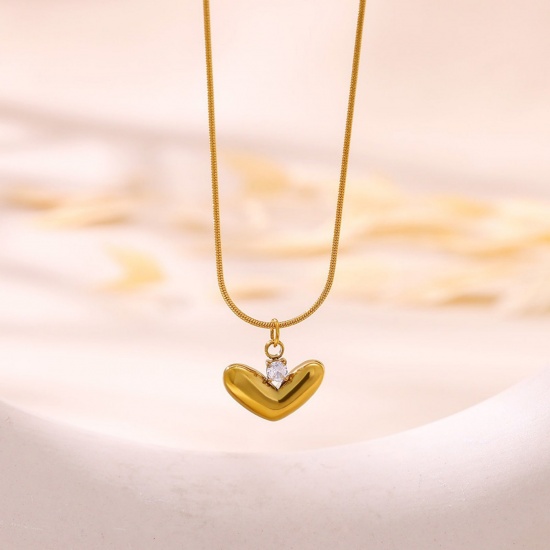 Picture of Wholesale Pendant Charm Necklace, 18K Gold Plated 304 Stainless Steel Women's Eco-friendly PVD Exquisite Stylish Gift Jewelry For Retailer