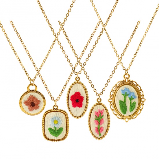 Immagine di Fiore Fatto Ricamato Collana con Ciondolo All'Ingrosso, 18K Vero Oro Placcato 304 Acciaio Inossidabile Catena a Cavo, Donne PVD Ecologica Anti-Ossidante Ipoallergenico Stile Pastorale Elegante Regalo Gioielli Per Rivenditore, 45cm + 5cm Lunghezza, 1 Pz