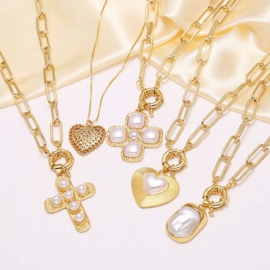 Picture of Wholesale Acrylic Imitation Pearl Pendant Charm Necklace, 18K Gold Plated Brass Paperclip Link Chain, Women's Religious Stylish Gift Jewelry For Retailer, 50cm(19.7") long