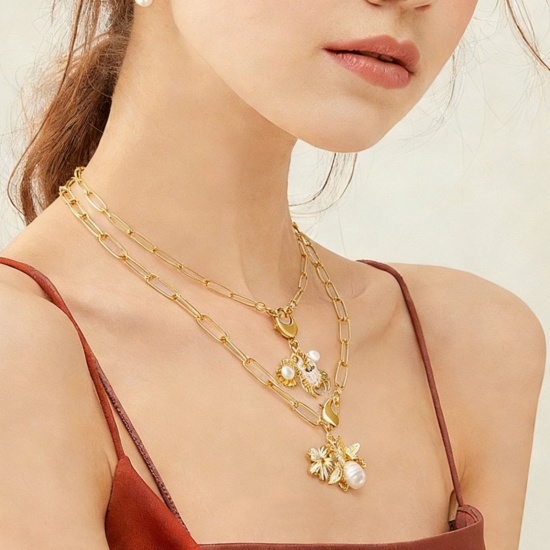 Picture of Wholesale Acrylic Imitation Pearl Pendant Charm Necklace, 18K Gold Plated Brass Paperclip Link Chain, Women's Ocean Jewelry Stylish Gift Jewelry For Retailer