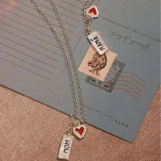 Immagine di Cuore Messaggio " Mama " Collana con Ciondolo All'Ingrosso, Placcato Oro 18K 304 Acciaio Inossidabile Catena del Barbazzale, Donne Ecologico Festa Della Mamma Elegante Regalo Gioielli Per Rivenditore, 45cm + 5cm Lunghezza, 1 Pz