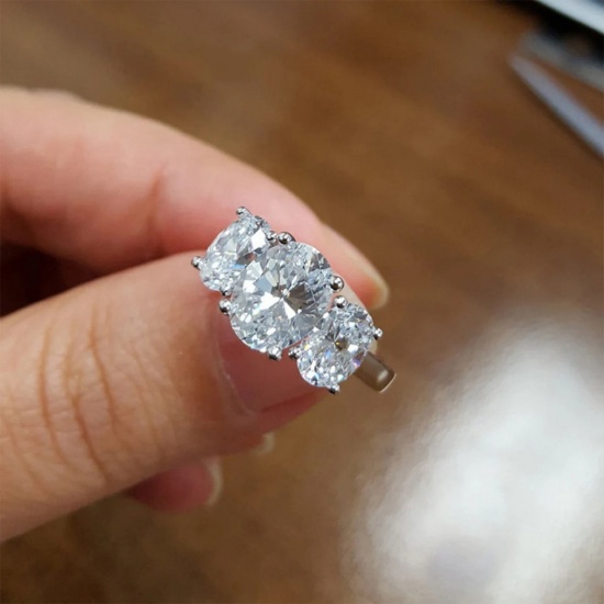 Picture of Wholesale Women's Wedding Clear Cubic Zirconia Unadjustable Rings, Platinum Plated Brass, Exquisite Stylish Jewelry Supply
