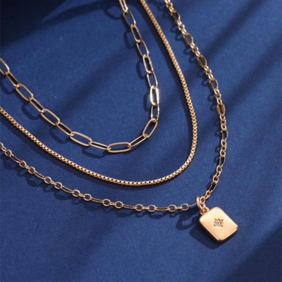 Bild von Großhandel Rechteck Stern Stapelbares Mehrlagen-Halskettenset, Bunt Messing Frauen Einfach Ins Stil Geschenk Schmuck für Einzelhändler, 45cm + 5cm lang