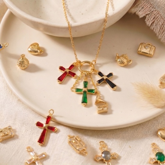Picture of Eco-friendly PVD 304 Stainless Steel Religious Pendants Wholesale 18K Real Gold Plated Cross