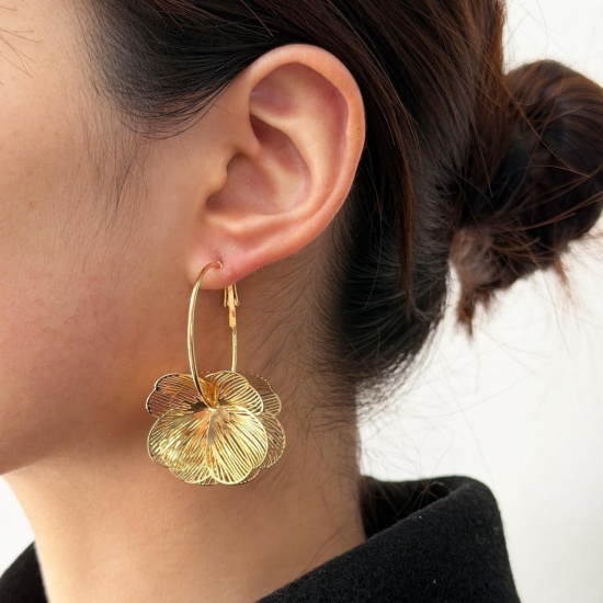 Picture of Wholesale Retro Stylish Hoop Earrings, Flower Filigree Stamping Multicolor Brass, Women's Gift Jewelry Supply, 5.2cm x 3.7cm