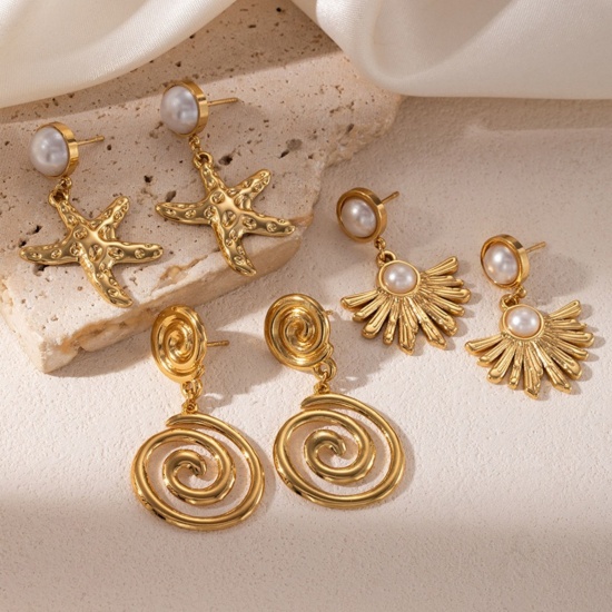 Picture of Wholesale Exquisite Stylish Ear Post Stud Earrings, 18K Gold Plated 201 Stainless Steel, Women's Eco-friendly Gift Jewelry Supply