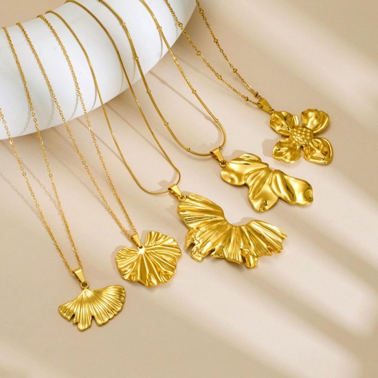 Picture of Wholesale Leaf Pendant Charm Necklace, 18K Gold Plated 304 Stainless Steel Women's Eco-friendly Vacuum Plating Exquisite Stylish Gift Jewelry For Retailer, 1 Piece