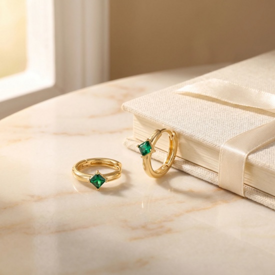 Immagine di Semplice Elegante Orecchini Ad Anello Abbraccio All'Ingrosso, Trasparente Circonio Cubico 18K Vero Oro Placcato Ottone, Donne Ecologico Regalo Fornitura di Gioielli, Posta/Filo Dimensione: 0.8mm(20 misura), 2 Pz
