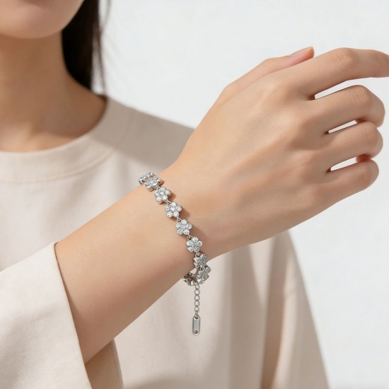 Picture of Wholesale Clear Cubic Zirconia 304 Stainless Steel Bracelets, 18K Gold Plated Eco-friendly PVD, Women's Exquisite Stylish Gift Jewelry Supply