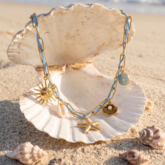 Picture of Wholesale Starfish Shell Multicolor Pendant Charm Necklace, 18K Gold Plated 304 Stainless Steel Unisex PVD Ocean Jewelry Bohemia Boho Gift Jewelry For Retailer, 50cm(19.7") long