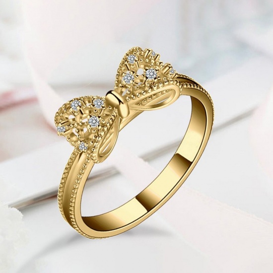 Picture of Wholesale Women's Gift Bowknot Clear Cubic Zirconia Unadjustable Rings, 18K Gold Plated Brass, Exquisite Stylish Jewelry Supply, 1 Piece