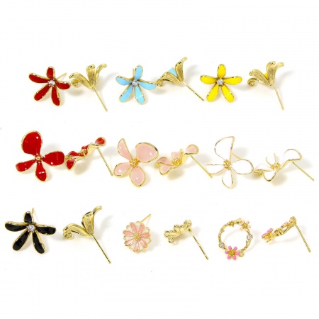 1 ペア 低アレルギー性 真鍮 レトロ ピアスパーツイヤリングアクセサリー 18Kゴールドメッキ 多色 フラワー エナメル クリアジルコン