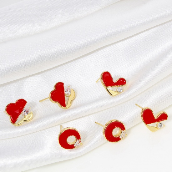 Immagine di Hypoallergenic Brass Cute Earring Accessories 18K Gold Plated Red Heart Enamel Clear Rhinestone