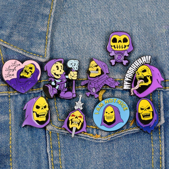 Picture of Halloween Pin Brooches Heart Skull Purple Enamel 1 Piece