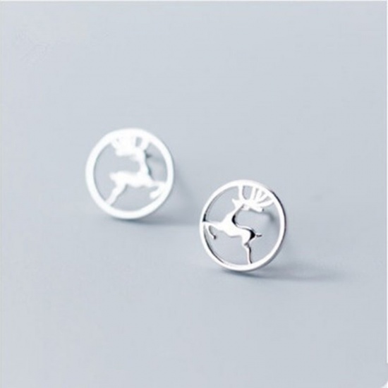 Picture of Ear Post Stud Earrings Silver Plated Round Christmas Reindeer 7mm Dia., 1 Pair