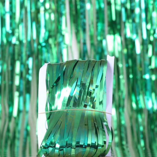 Immagine di PET Tinsel Fringe Tinsel Verde Nappine 100cm x 100cm , 1 Pacchetto